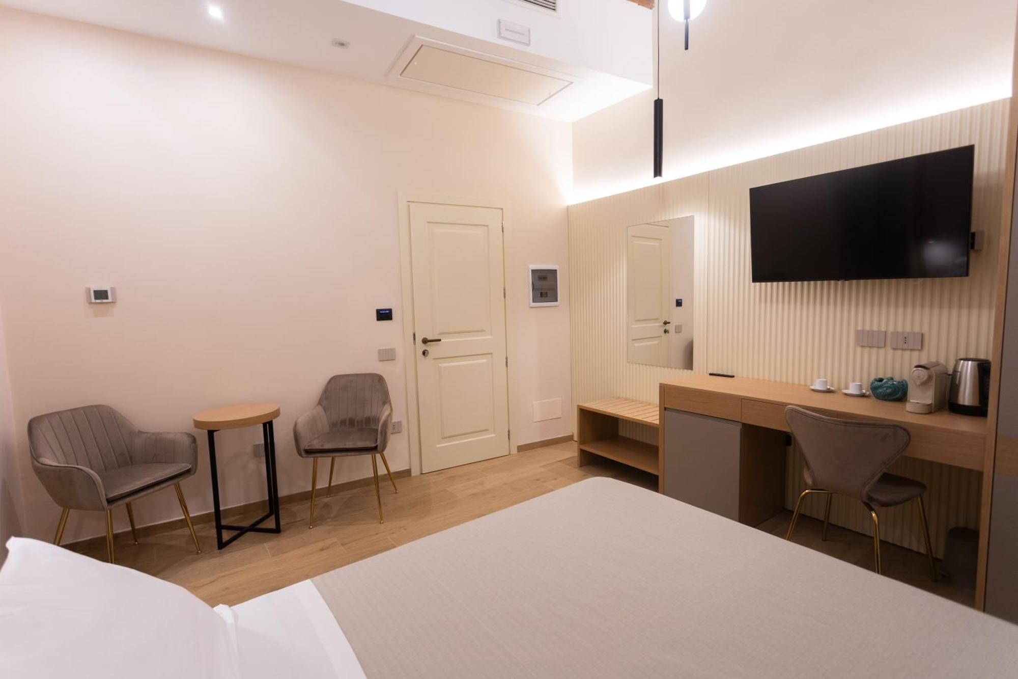 Heraklean Suites Tropea Exterior photo