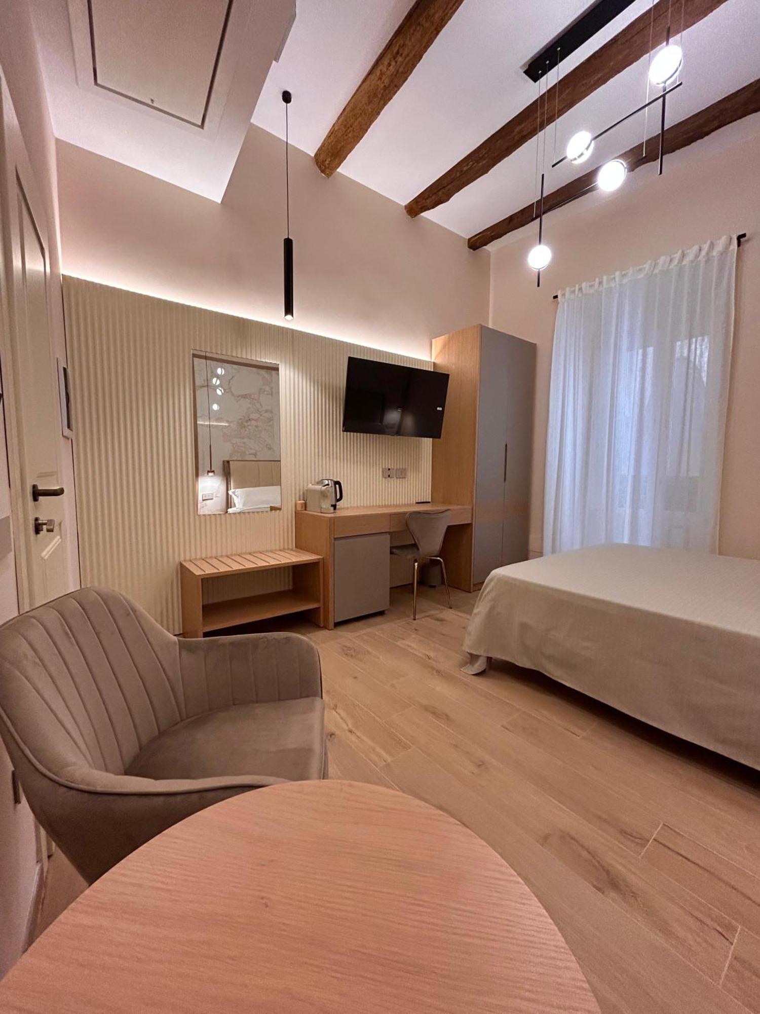 Heraklean Suites Tropea Exterior photo